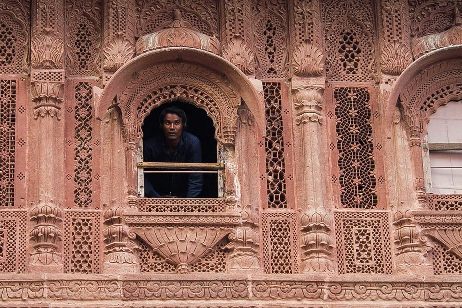 Mehrangarh Fort rising above the blue houses of Jodhpur