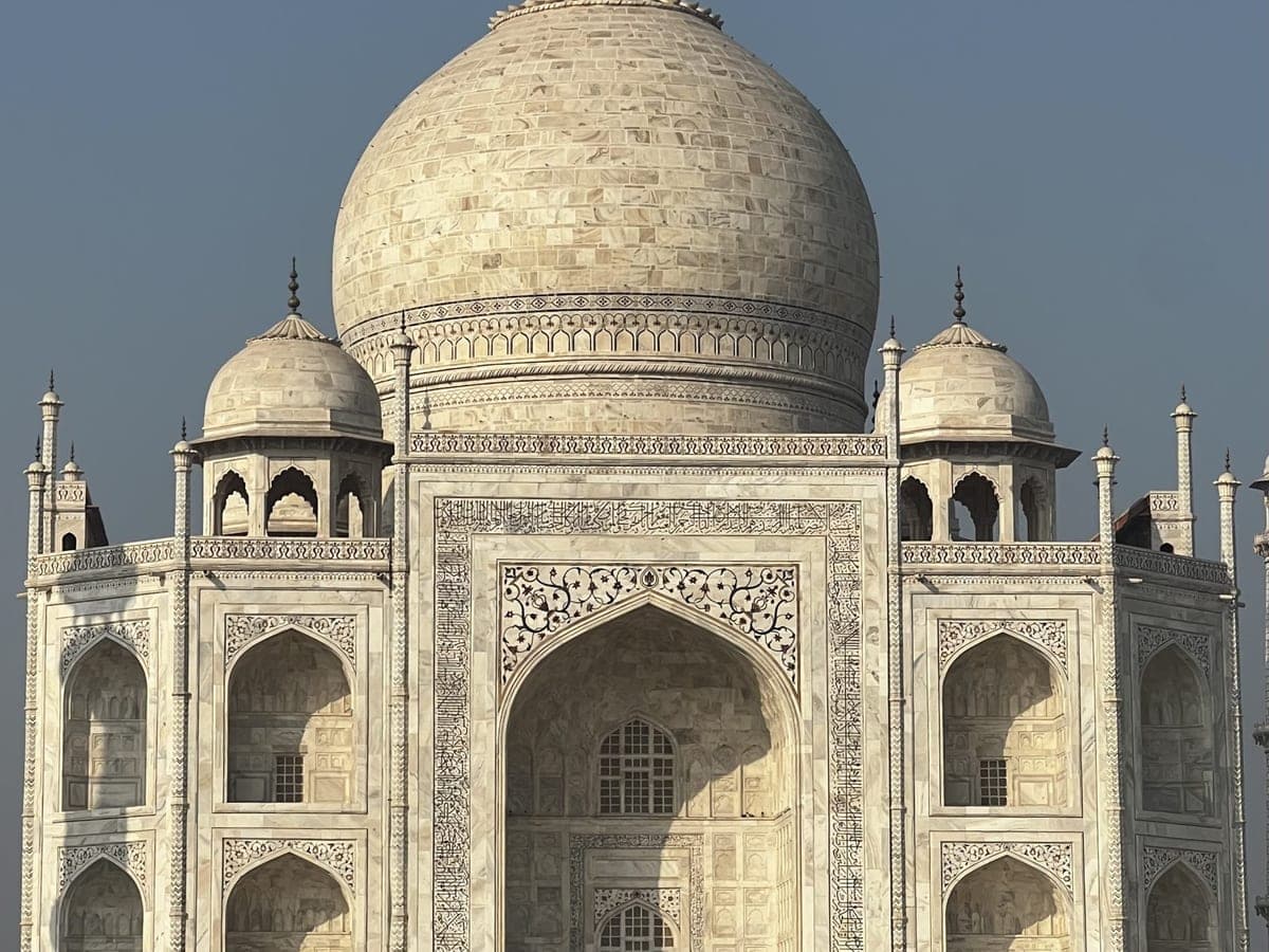 Inlaid marble detail on the Taj Mahal facade